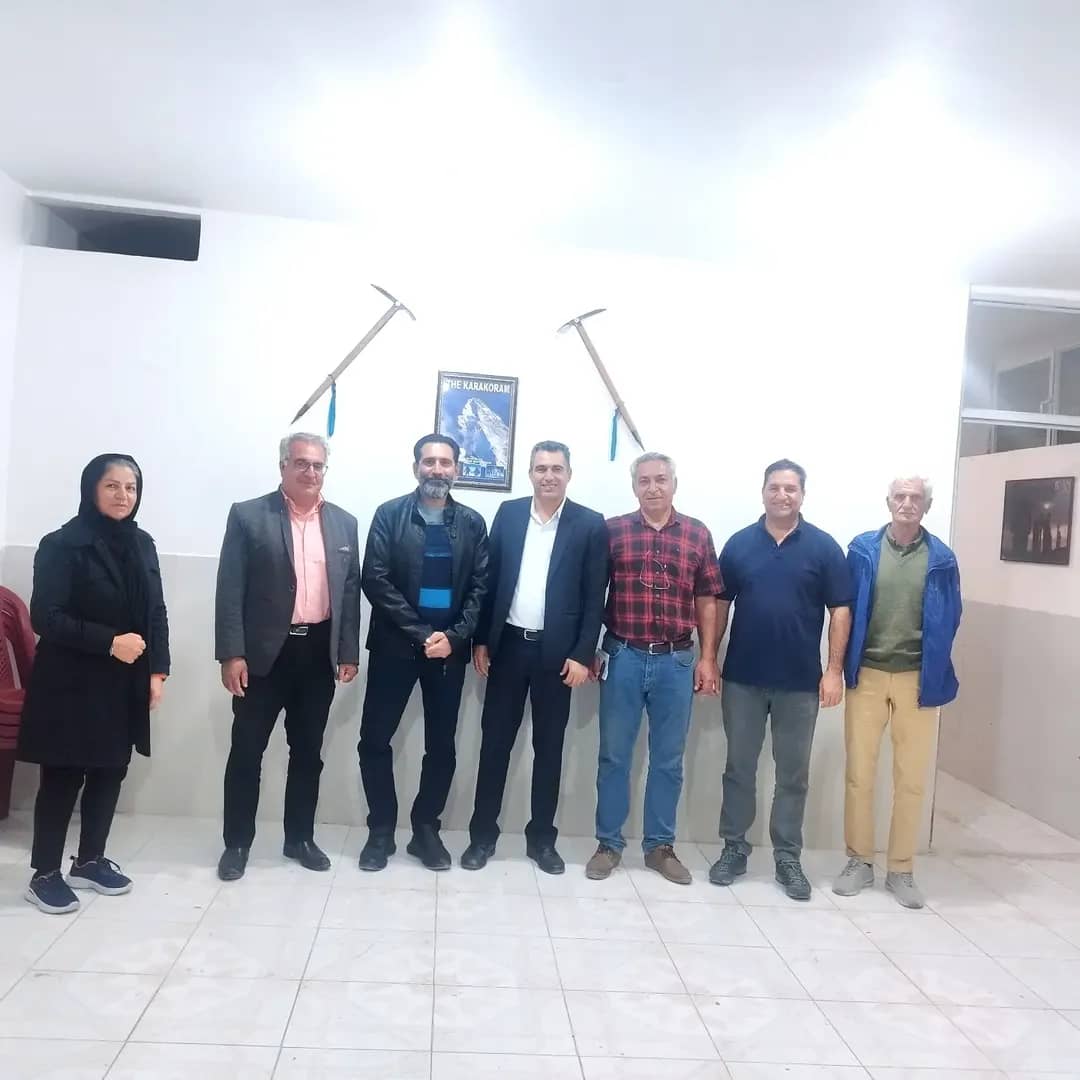 جلسه پایان سال اعضای هیئت کوهنوردی شهرستان مرودشت برگزار شد.